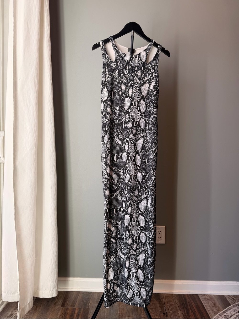 Dots Y2K Snake Print Black/White Sleeveless 55” Long Maxi Dress Regular Size M